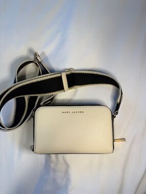 Marc Jacobs Cream Pebbled Leather Crossbody with Black-Trim Strap